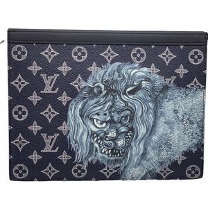 Louis Vuitton Chapman Brother Lion Pochette Voyage bag clutch Monogram LV Savane